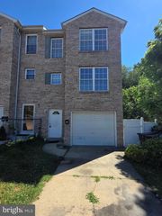 211 7TH AVE, Wilmington, DE 19805