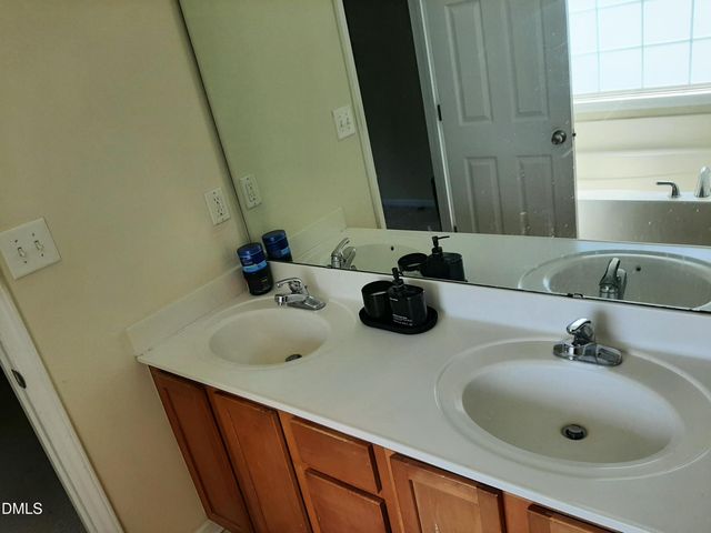 1003 Woodside Park Lane, Durham, NC 27704