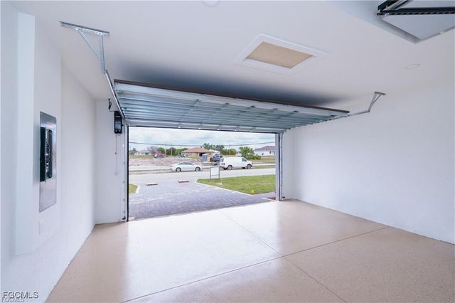 2630 Embers PKWY W, Cape Coral, FL 33993