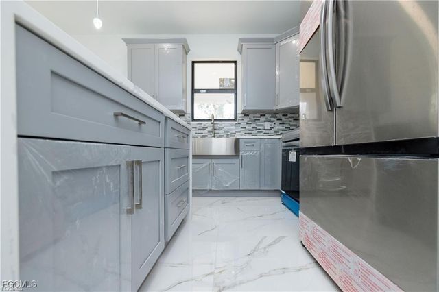 2630 Embers PKWY W, Cape Coral, FL 33993