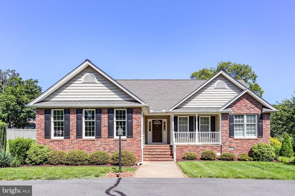 105 BROOKE DR, Fredericksburg, VA 22408