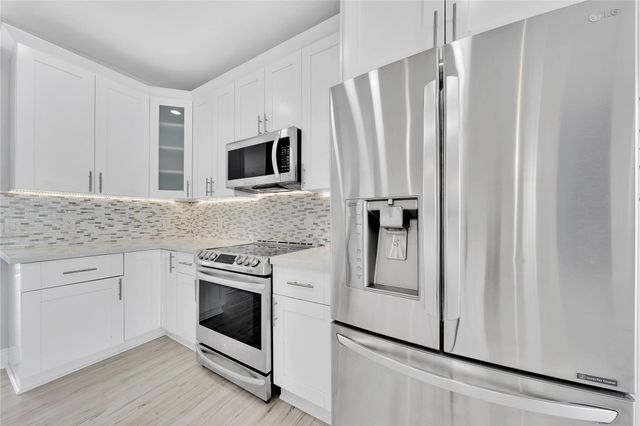 2725 NE 8 AVE 113, Wilton Manors, FL 33334