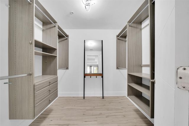 2725 NE 8 AVE 113, Wilton Manors, FL 33334