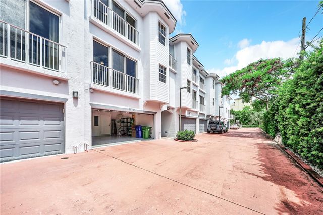 2725 NE 8 AVE 113, Wilton Manors, FL 33334