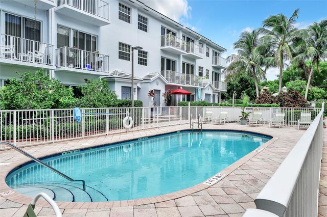 2725 NE 8 AVE 113, Wilton Manors, FL 33334