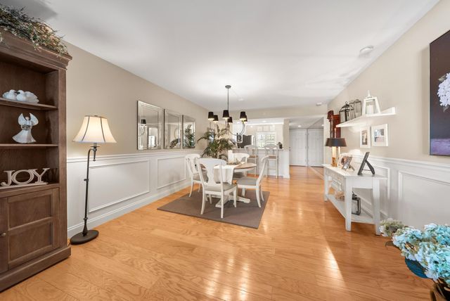 1301 Seafarer Circle 405, Jupiter, FL 33477