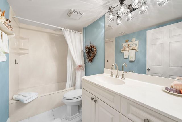 1301 Seafarer Circle 405, Jupiter, FL 33477