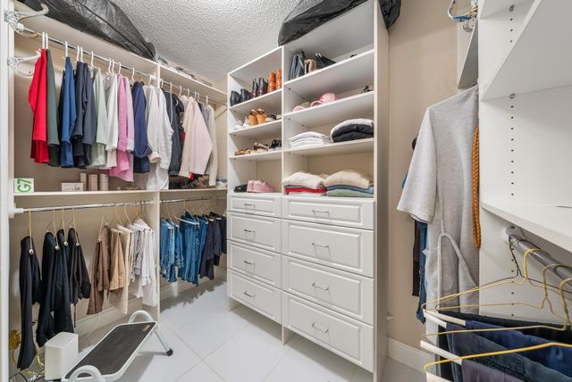 1301 Seafarer Circle 405, Jupiter, FL 33477