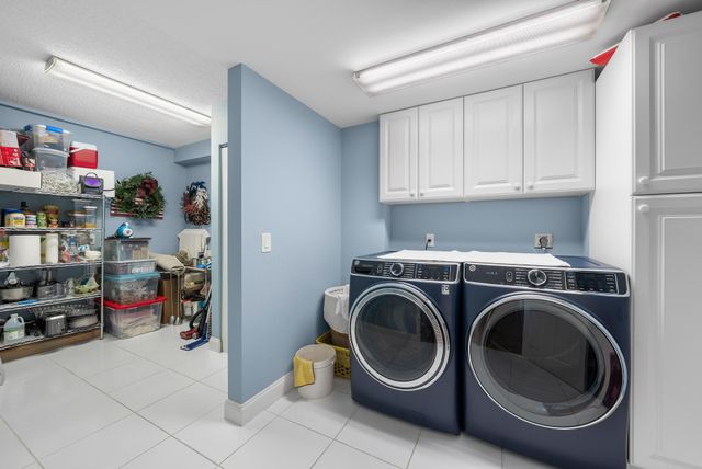 1301 Seafarer Circle 405, Jupiter, FL 33477