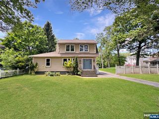 499 Paramus Road, Paramus, NJ 07652