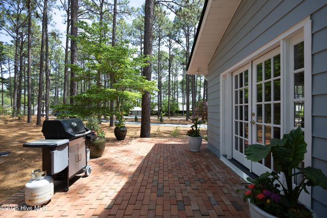 45 Huntington Valley Drive, Pinehurst, NC 28374