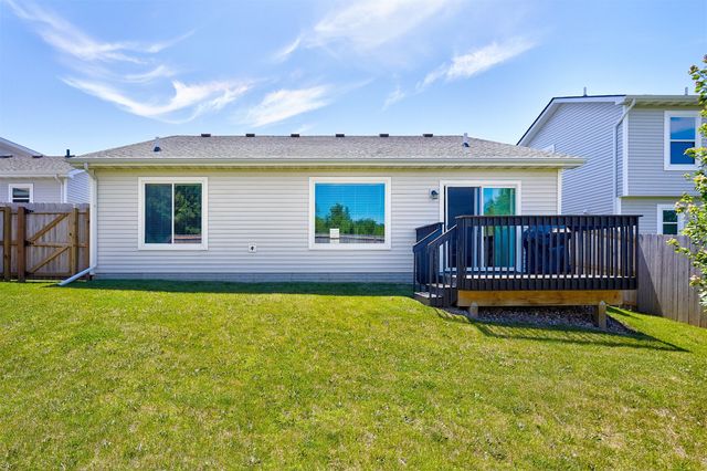 4413 E 44th Street, Des Moines, IA 50317