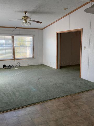 1046 S Farley Street, Pampa, TX 79065