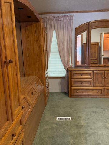 1046 S Farley Street, Pampa, TX 79065