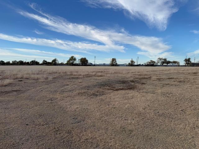 1046 S Farley Street, Pampa, TX 79065