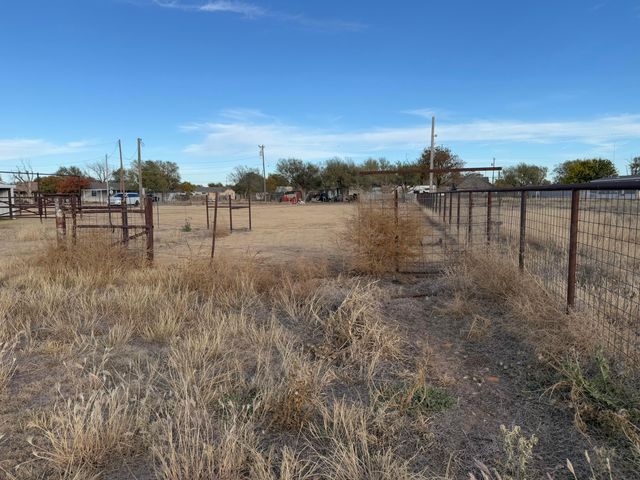 1046 S Farley Street, Pampa, TX 79065