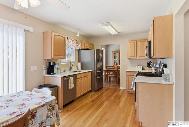 5716 S 158th Street, Omaha, NE 68135