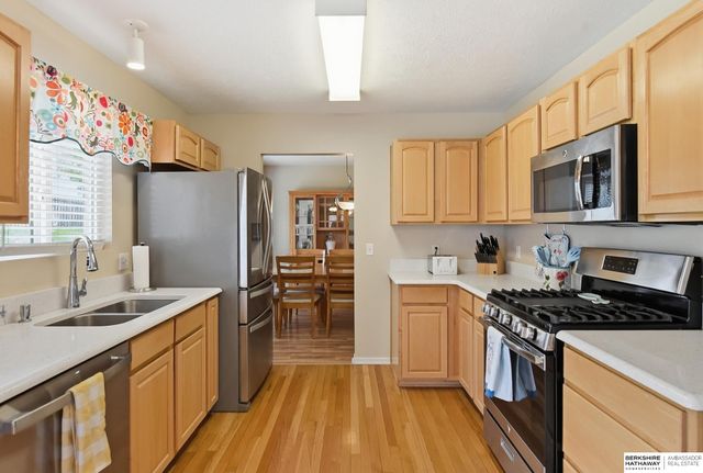 5716 S 158th Street, Omaha, NE 68135