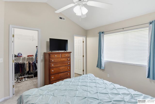 5716 S 158th Street, Omaha, NE 68135