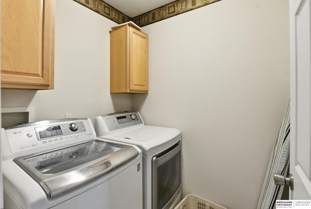 5716 S 158th Street, Omaha, NE 68135