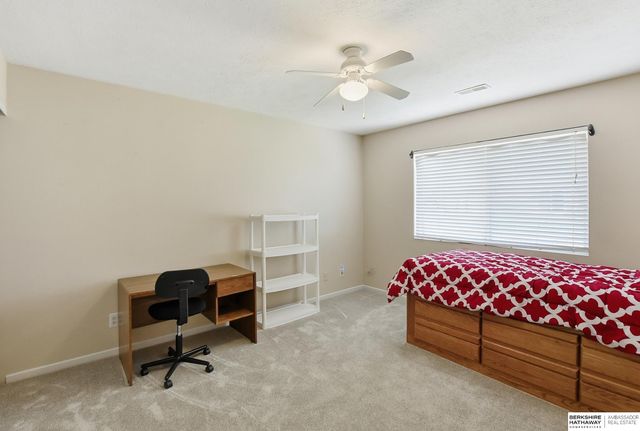 5716 S 158th Street, Omaha, NE 68135