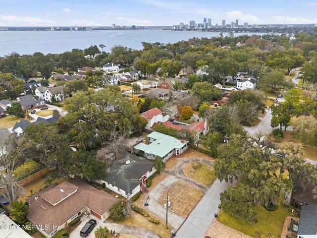 4014 BARCELONA Avenue, Jacksonville, FL 32207