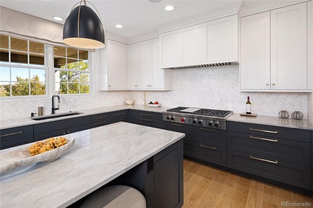 11877 W Yale Place, Lakewood, CO 80228