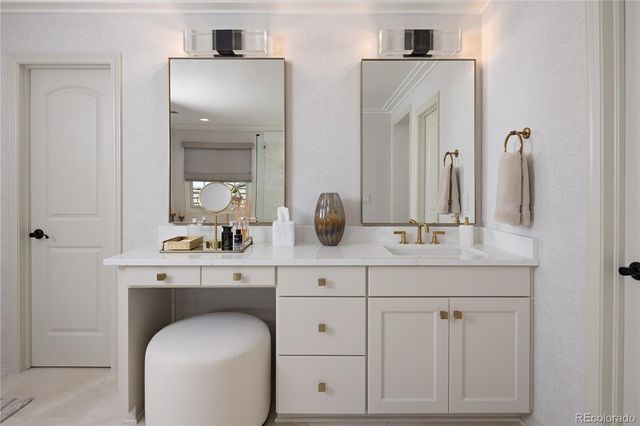 11877 W Yale Place, Lakewood, CO 80228