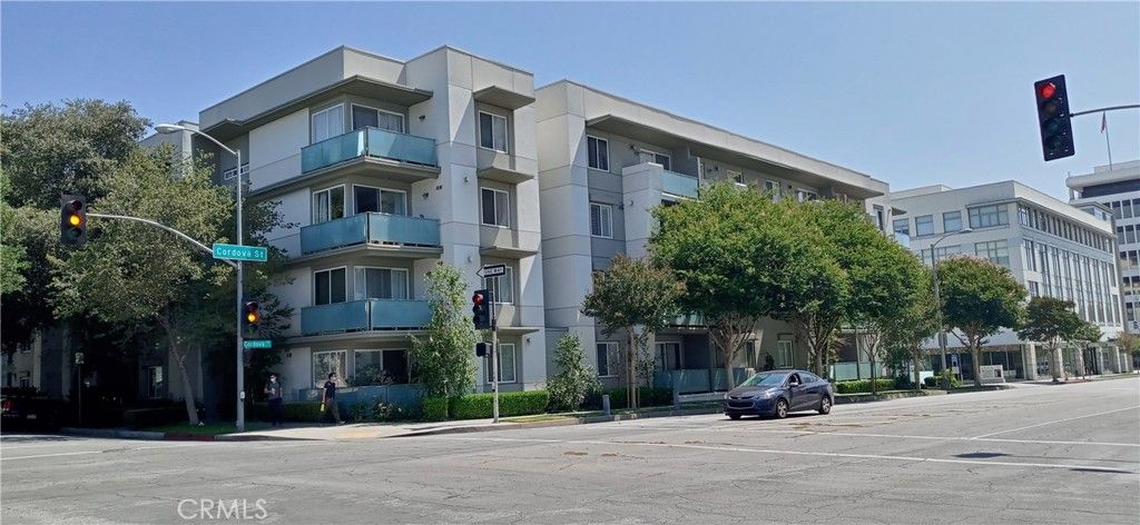 160 S Hudson, Pasadena, CA 91101