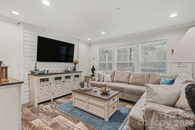 420 Hoffman Road, Lincolnton, NC 28092