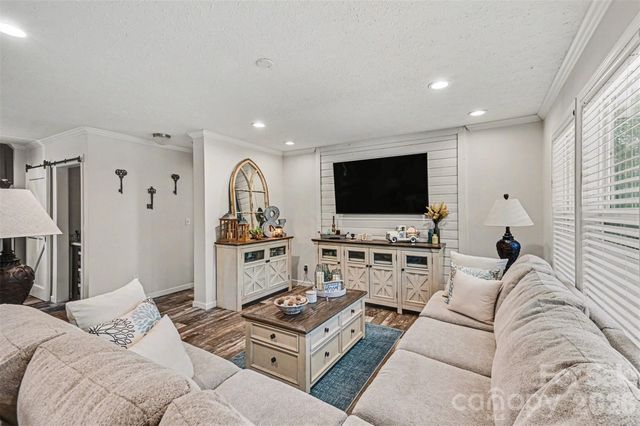 420 Hoffman Road, Lincolnton, NC 28092