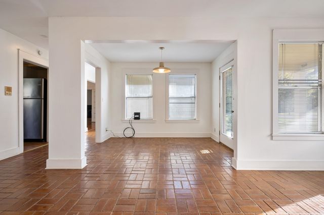 141 S Grace Street, Crockett, TX 75835