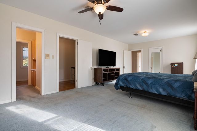 141 S Grace Street, Crockett, TX 75835