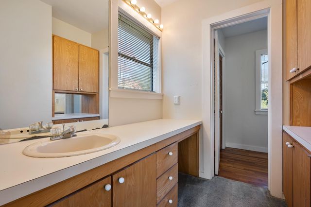 141 S Grace Street, Crockett, TX 75835