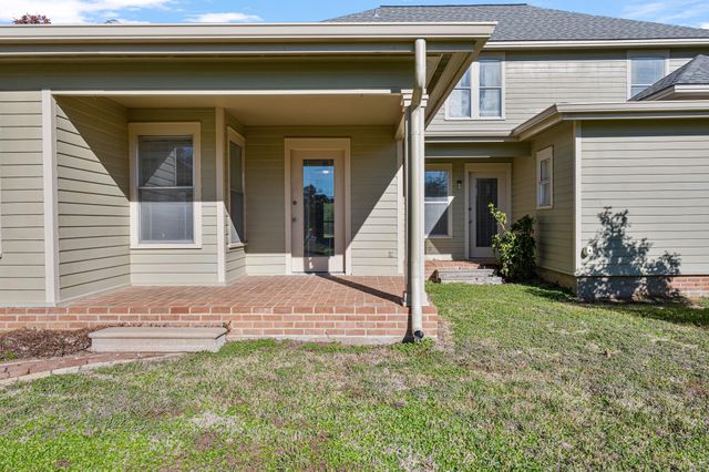 141 S Grace Street, Crockett, TX 75835