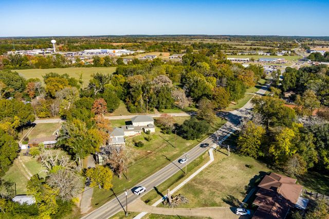 141 S Grace Street, Crockett, TX 75835
