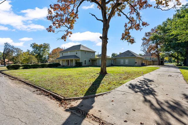 141 S Grace Street, Crockett, TX 75835