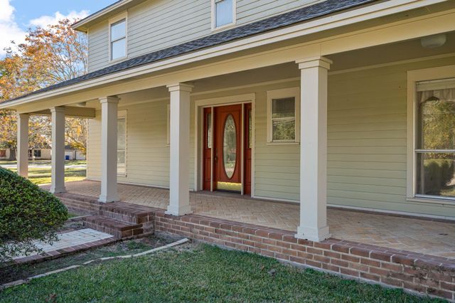 141 S Grace Street, Crockett, TX 75835