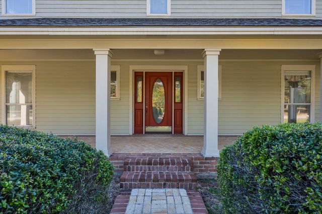 141 S Grace Street, Crockett, TX 75835