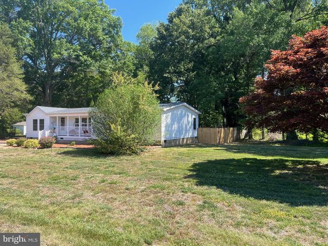 3301 STRATFORD ST, Colonial Beach, VA 22443