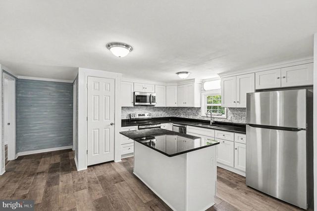 3301 STRATFORD ST, Colonial Beach, VA 22443