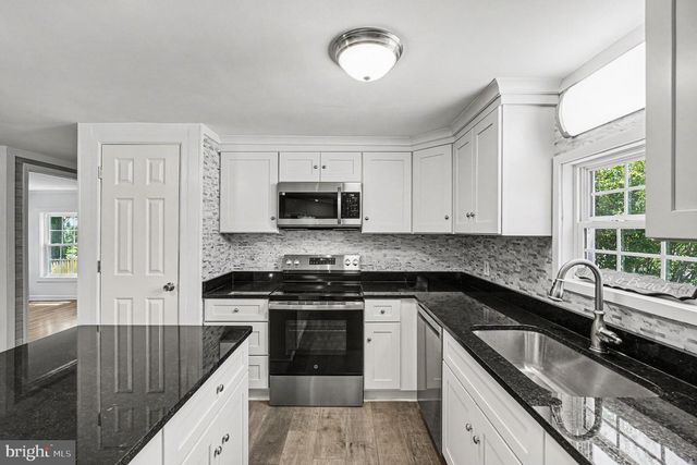 3301 STRATFORD ST, Colonial Beach, VA 22443