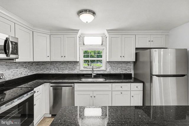 3301 STRATFORD ST, Colonial Beach, VA 22443