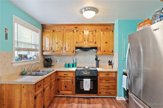 7143 Cherry Ln, Mechanicsville, VA 23111
