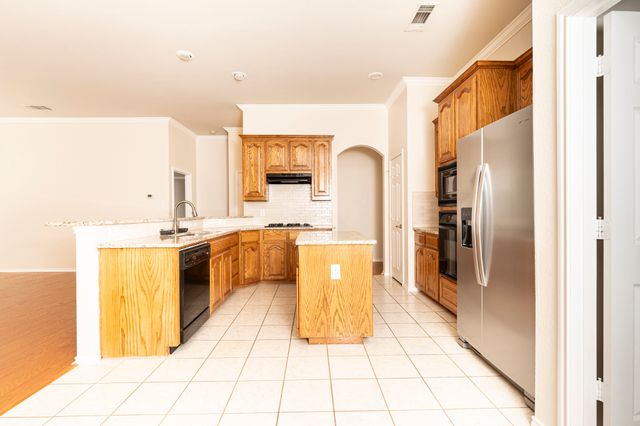 1417 Lowes Farm Parkway, Mansfield, TX 76063