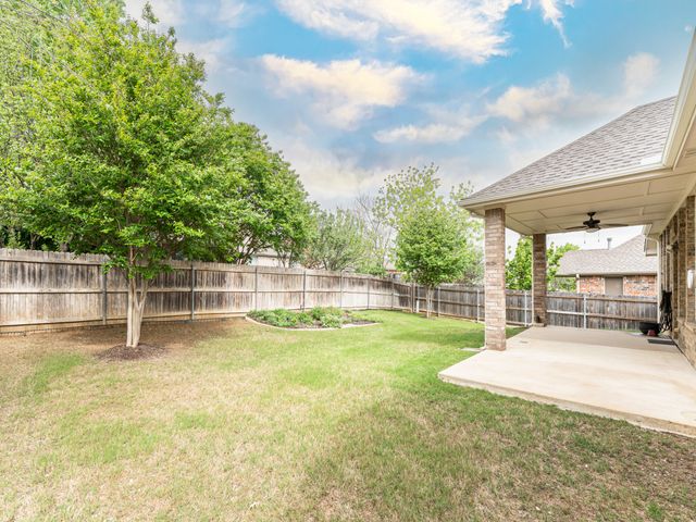1417 Lowes Farm Parkway, Mansfield, TX 76063