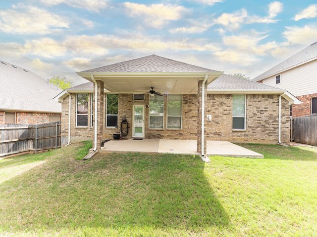 1417 Lowes Farm Parkway, Mansfield, TX 76063