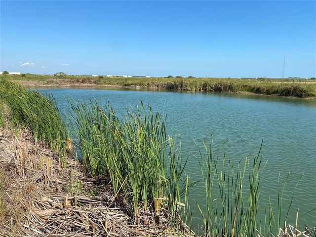 286 County Road 286, Sargent, TX 77414