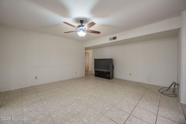 1011 Cedardale Drive, Las Cruces, NM 88005