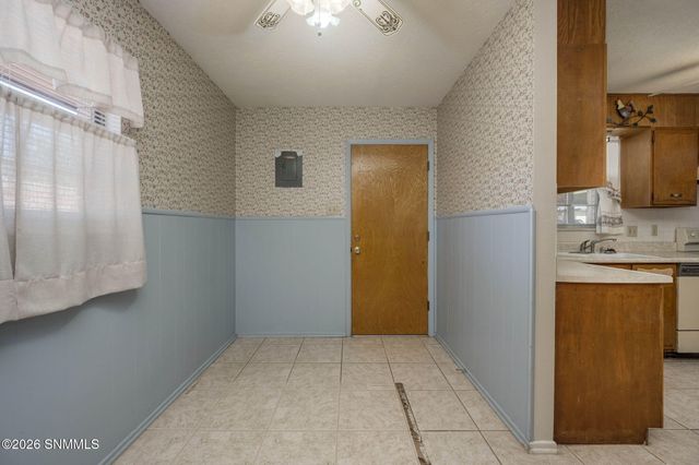 1011 Cedardale Drive, Las Cruces, NM 88005